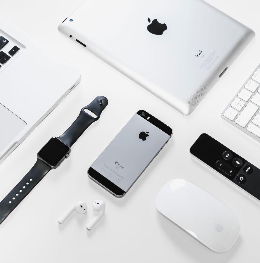 apple-products-ipad-iphone-watch-airpods